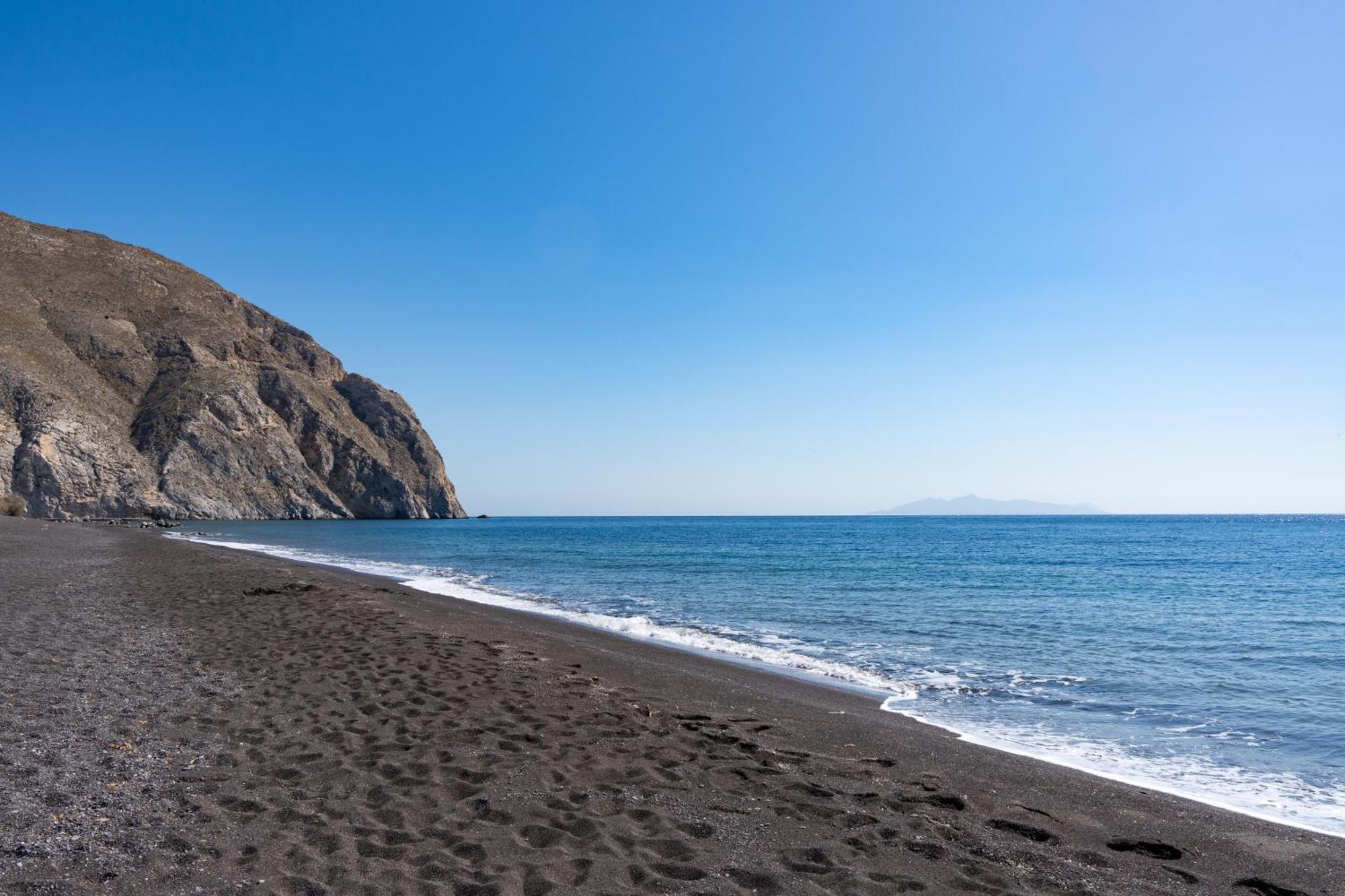 Aegean Blue Santorini Perissa Apartment ภายนอก รูปภาพ